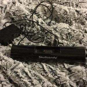 Skull candy speaker for iPhone and ipod(old gens)